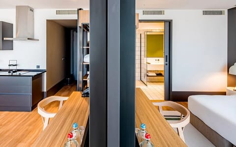 Unit with 2 Twin size beds