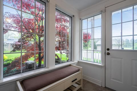 Lake breeze luxury meets indoor tranquility