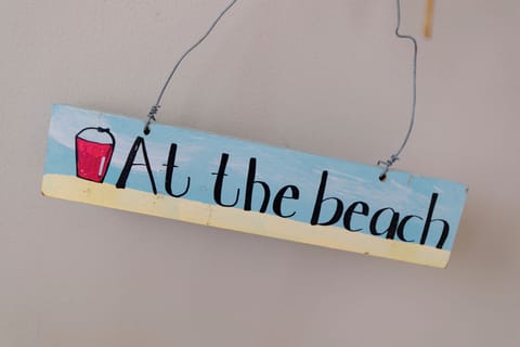 Short walk from beach, parking