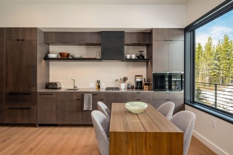 Indoors, Architecture, Building, Dining Room, Dining Table