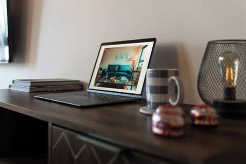 f4372d5b-e2a3-4ac0-9b38-db2d42a5d205