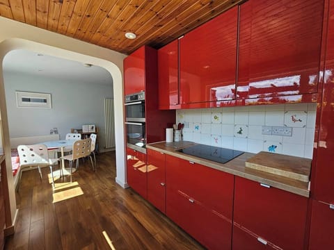 c535e0e7-a116-42aa-9faa-7d04d541c0ad