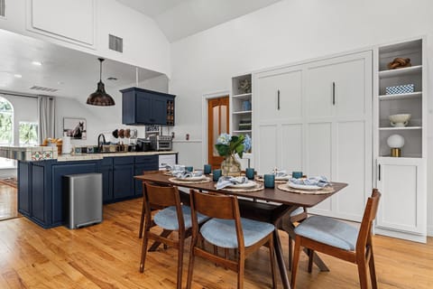 Stylish dining area offering a comfortable space to share meals and moments.