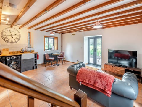 Living area | Cwtch Honey - Gaer Cottages, Cribyn, Lampeter