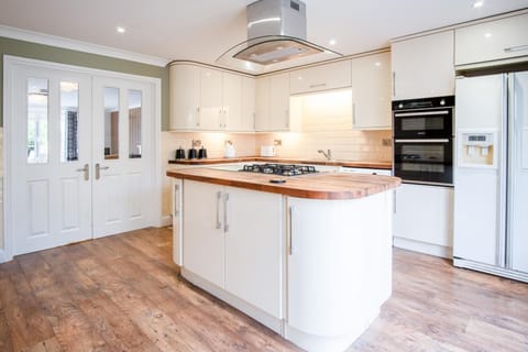 Ridgeway Meadow Bungalow - 3 Bedroom - Manorbier (25886)