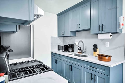 Start your day strong with a hot cup of coffee and all the basics stocked for you. #TravelSGVCertified