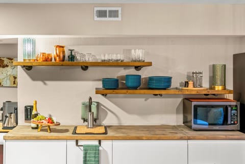 Remodeled space w/ modern appliances and playful decor for culinary adventures!