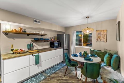 Stylish eat-in space with modern decor and bright, inviting natural light!