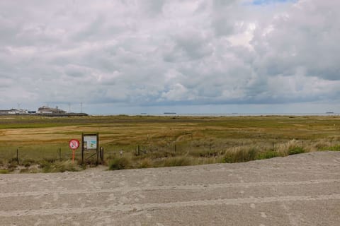 Coastal Getaway Surroundings