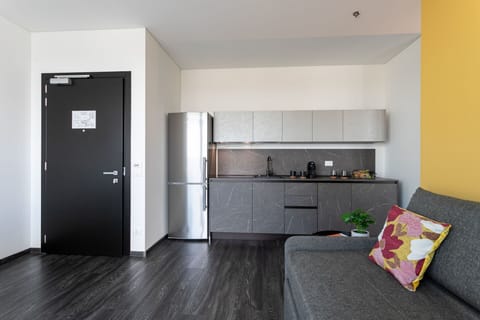 Kitchen, Living Room