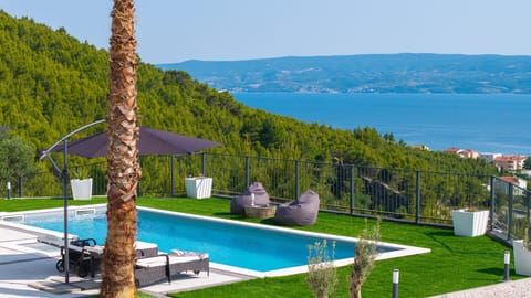 Welcome to Villa El Capitano – Your Private Seaview Retreat Near Split