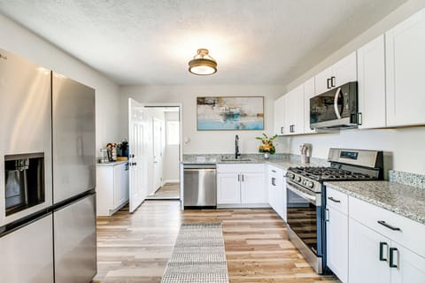 Kitchen | Dishwasher | Keurig Coffee Maker