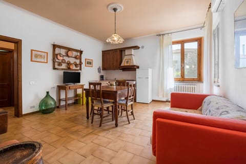 Autumn, Living Room, Spring, Summer