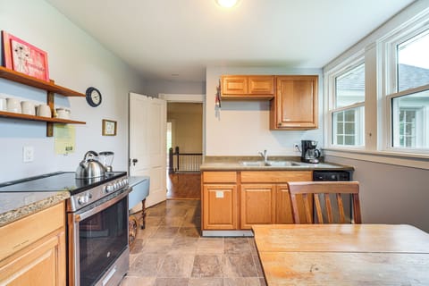 Kitchen | Dining Table | 2nd Floor