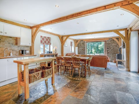 Dining Area | Y Beudy - Tir Cethin Farm, Pen-clawdd