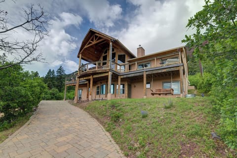 Welcome to Roosevelt Retreat!