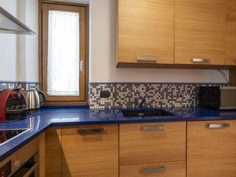 Garden, Outdoor Furniture, Resort, Shade, Leisure, Lawn, Eco Hotel, Landscaping, Tent, Park