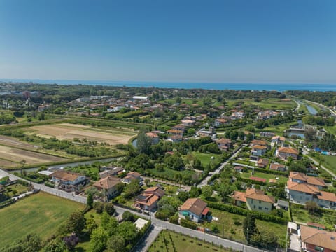 Daytime, Residential Area, Bird'S-Eye View, Urban Area, Aerial Photography, Horizon, Landscape, Neighbourhood, Suburb, Urban Design