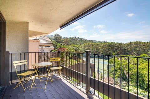 Upper balconey with Views