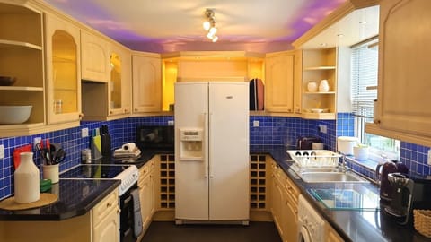 A10eb515 d73c 41a0 bc82 99e95bf8a604