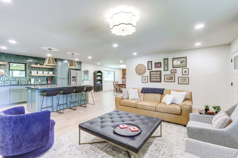 Fayetteville Vacation Rental | 3BR | 2BA | 1,650 Sq Ft | 4 Steps to Enter