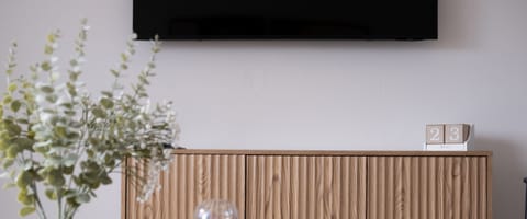 Living Room / Lounge