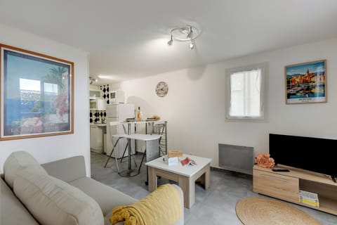 Living and dining room