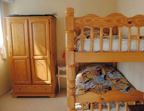 Bunk bed