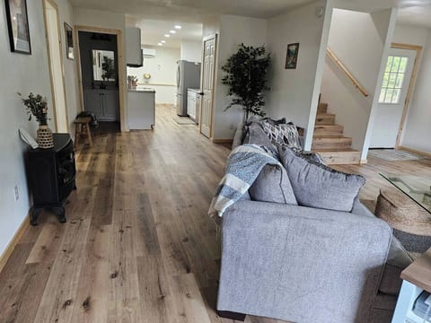 5e8fdfd1-f18c-4297-ad01-862823d6c99e