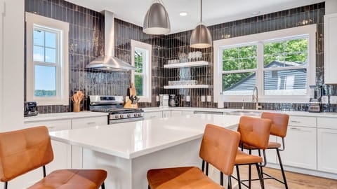 Large Stocked Kitchen (1)