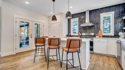 Large Stocked Kitchen (2)