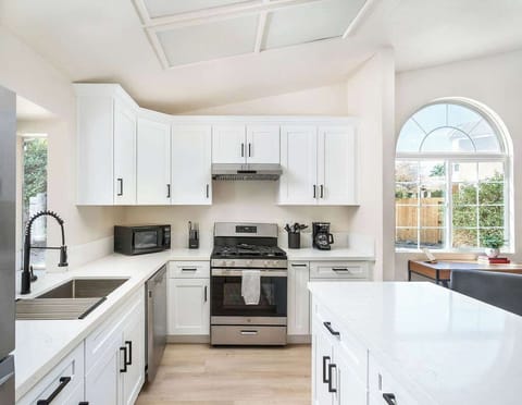 A perfect space for preparing meals and making memories.