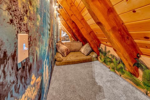 Bonus room: Kids' playroom inside bedroom 5