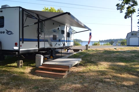 RV site 30amp full hook up