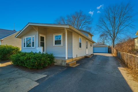 Cozy and spacious home, perfect for relaxing and enjoying your stay.