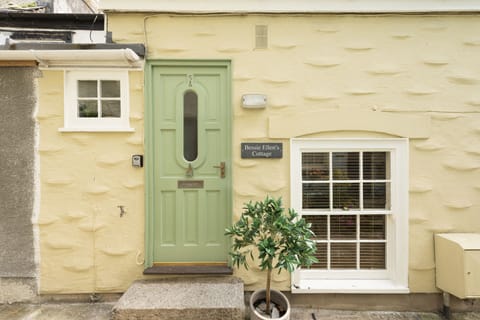 Outside Bessie Ellen's Cottage