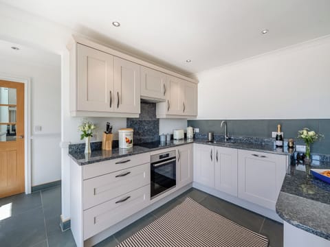 Kitchen | The Stables - Devon Farm Holidays, Crediton