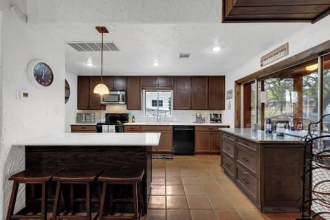 ddea560d-bf88-4e0f-b016-c43c42486857