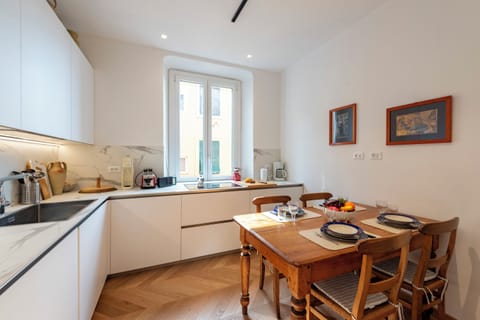 Kitchen and dining area