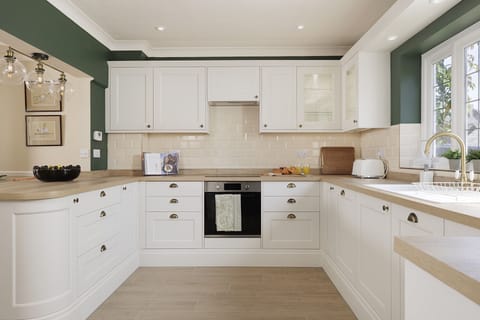 3 & 4 Hawthorn Cottages Kitchen Area - StayCotswold