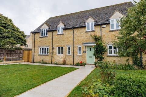 3 & 4 Hawthorn Cottages - StayCotswold