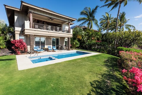 Welcome to KaMilo Ohana  - Your private Hawaiian getaway