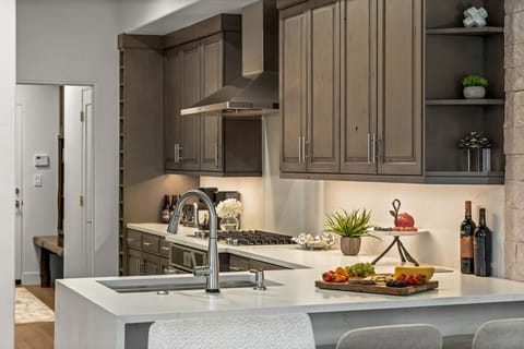 Fully stocked chef's kitchen