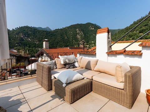 Wood, Interior Design, Flooring, Furniture, Floor, Table, Kitchen & Dining Room Table, Chair, Wood Flooring, Room