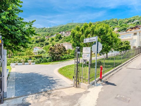 Shade, Mountain Range, Outdoor Structure, Eco Hotel, Deck, Outdoor Furniture, Garden, Chair, Landscaping, Hardwood