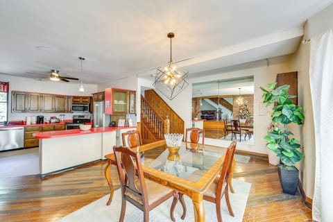 Dining Area | 1st Floor