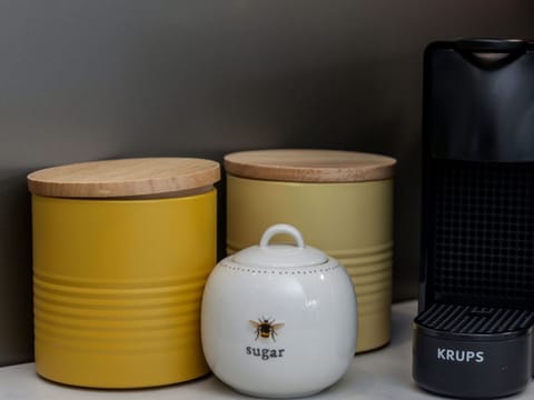 Shade, Mountain Range, Outdoor Structure, Eco Hotel, Deck, Outdoor Furniture, Garden, Chair, Landscaping, Hardwood