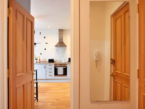 Deck, Shade, Hardwood, Outdoor Furniture, Balcony, Plank, Eco Hotel, Swimming Pool, Wood Flooring, Resort