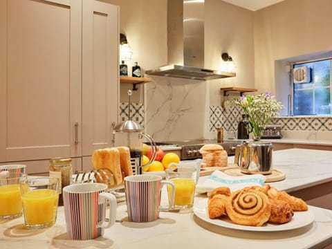 Deck, Shade, Hardwood, Outdoor Furniture, Balcony, Plank, Eco Hotel, Swimming Pool, Wood Flooring, Resort