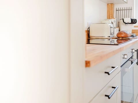 Deck, Shade, Hardwood, Outdoor Furniture, Balcony, Plank, Eco Hotel, Swimming Pool, Wood Flooring, Resort